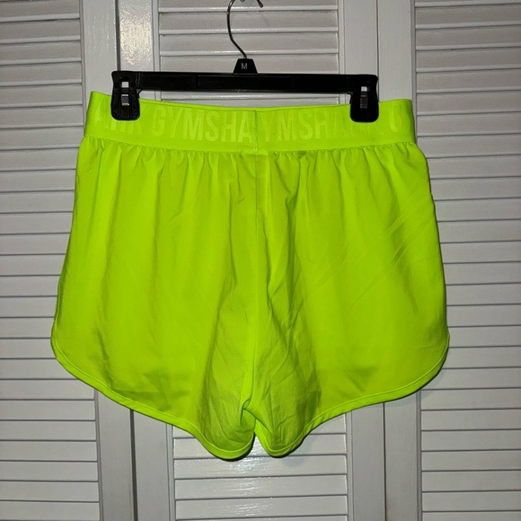 Gymshark Training Loose Fit Shorts - Picture 6 of 8